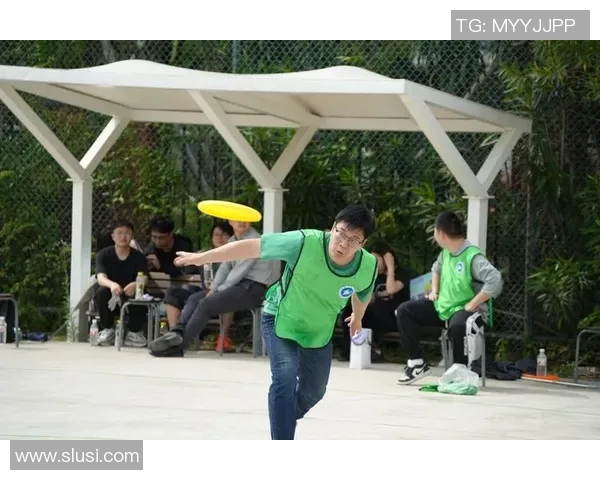 广州飞盘队灵活性对比分析及其在比赛中的影响探讨