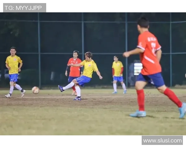 足球明星们热衷的运动与休闲活动揭秘你不知道的他们的爱好与生活方式 足球明星们热衷的运动与休闲活动揭秘你不知道的他们的爱好与生活方式