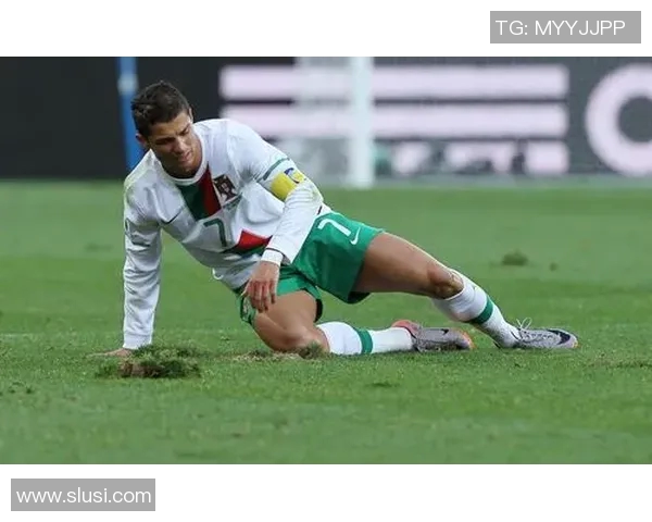 足球明星中午纹身图片女神魅力展现与时尚风格的完美结合 足球明星中午纹身图片女神魅力展现与时尚风格的完美结合