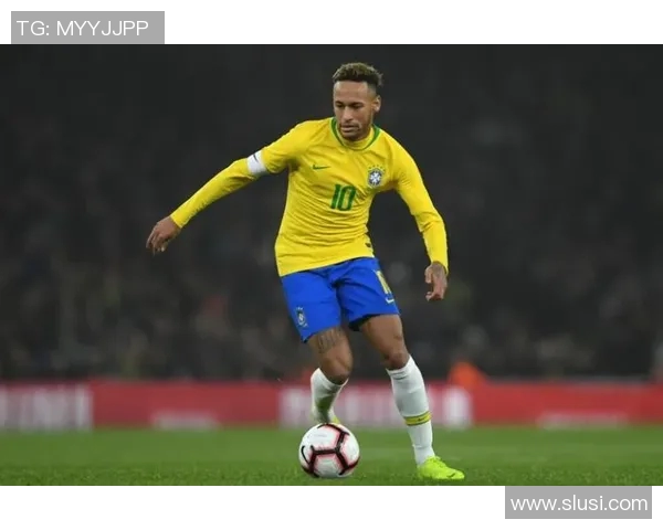 足球明星全景解析与精彩瞬间展示带你深入了解他们的职业生涯与成就 足球明星全景解析与精彩瞬间展示带你深入了解他们的职业生涯与成就