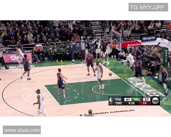 重庆篮球队快攻战术分析与得失经验总结